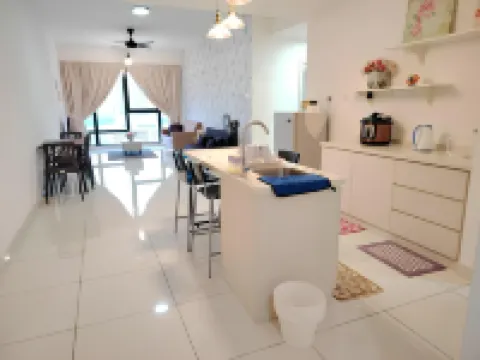 City View Southkey 2BR 2FREE 18F By Natol