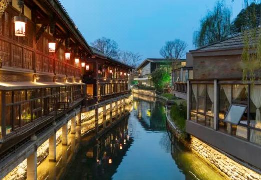 객실 상세 이미지 1