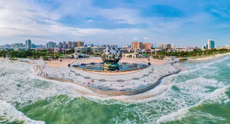 Excemon Beihai Beach Hotel（Yintan Chaodiao Square Store）