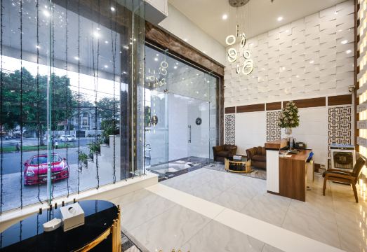 4. 더 문 3 호텔..