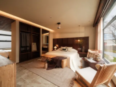行之悅丨亦行·270度觀景·侘寂風藝術民宿（獨克宗古城店） 香格里拉酒店