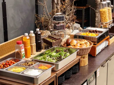 Nishitetsu Inn Kochi Harimayabashi Отели рядом с достопримечательностью «The Kochi Prefectural Makino Botanical Garden»