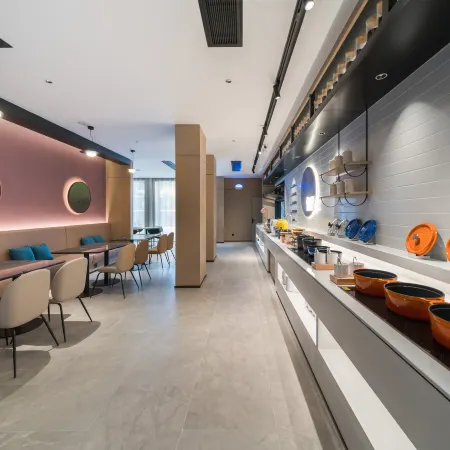 Ni Hao Hotel (Suizhou Jiaotong Avenue Luhe Store )