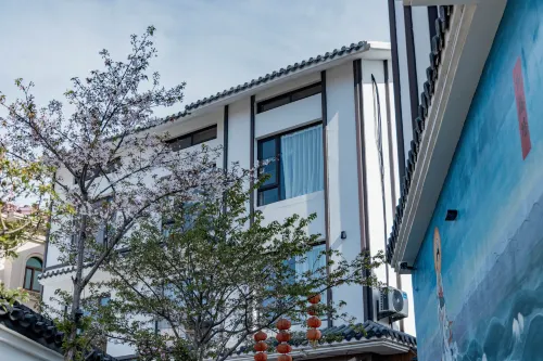 Zhujiajian Xiangyunduan · Manchandu Swimming Pool Vacation Boutique Stay (Wugongzhi Pier)