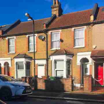 Clarence House Hotel Exterior