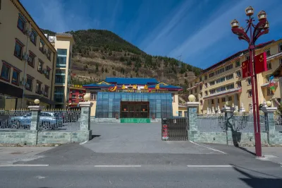 Jiali Suniya Hotel Hotels in Songpan
