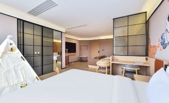 Weierbeijia Peninsula Hotel (Wanda Plaza Xiaohe Subway Station)