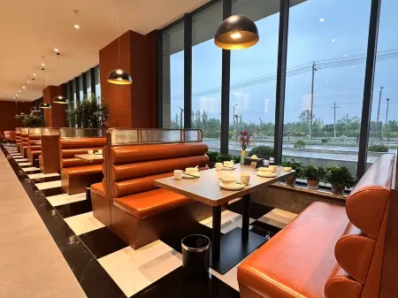 Yuanping Zhongting Grand Hotel Отели рядом со станцией Xuangang Railway Station