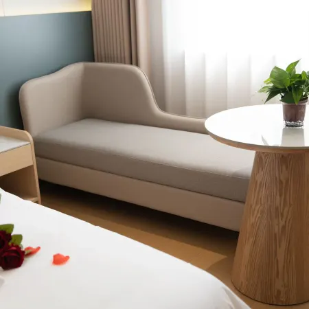 Xingyuan Hotel (Fangcheng County Wufu Avenue)