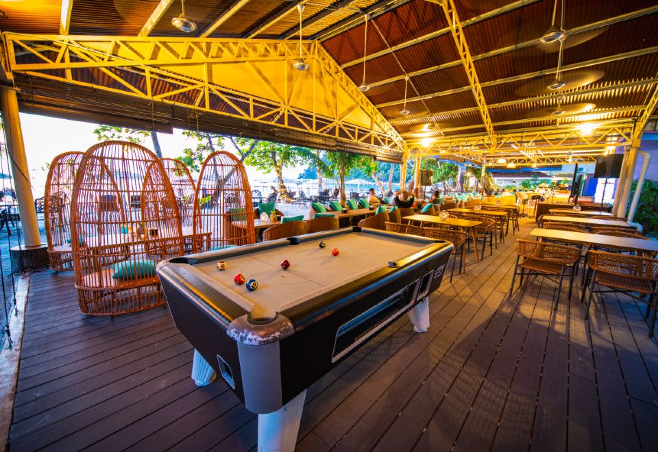 랑 텐가 섬 해변