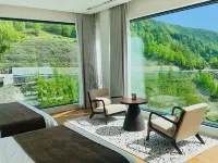 Ten miles of mountains and rivers light luxury B&B (Siguniang Mountain) Hotels in Xiaojin