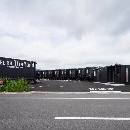 Hotel R9 the Yard Koka