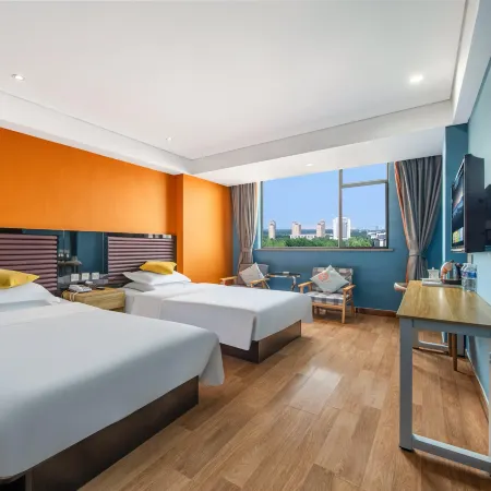Junfeng Elegant Hotel (Shenqiu North Railway Station)