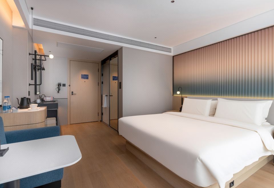 CYBO Junting Shangpin Hotel의 레스토랑 또는 라운지 공간