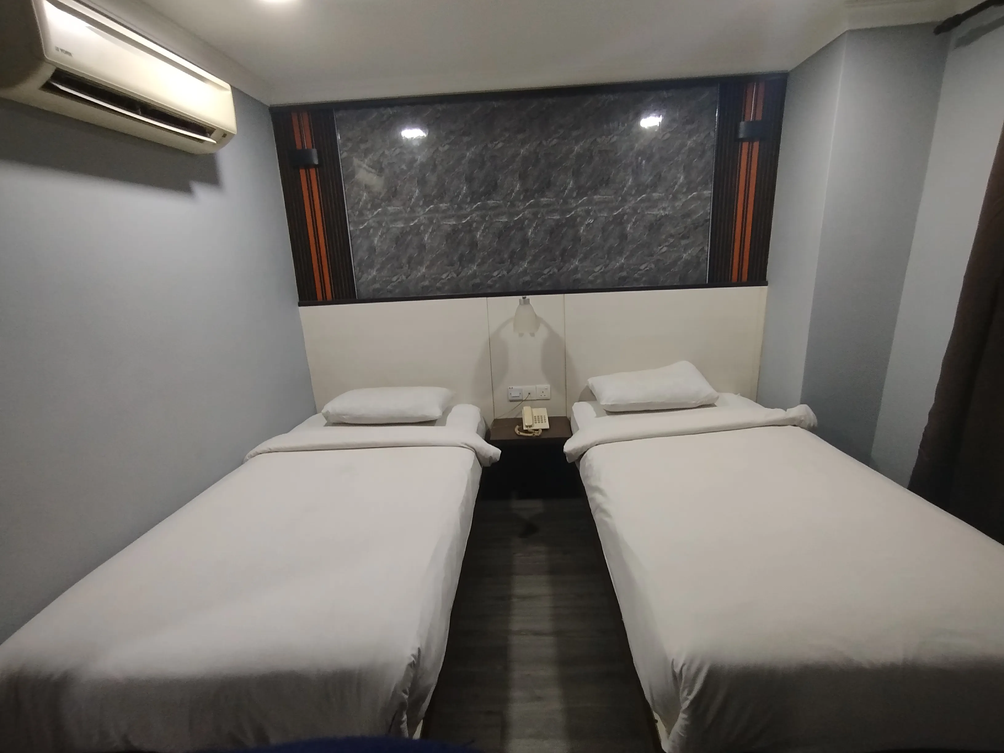 Hotel De Grand Orchard Phòng Photos