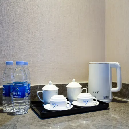 The Tianhai Hotel (Lhasa Potala Palace Tianhai International Plaza Branch)