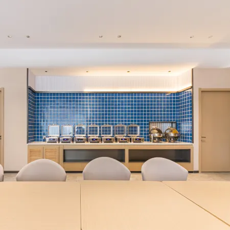 Jinjiang Hotel (Nagqu Binhe Road)