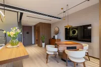 Weiyangju Urban Homestay (Yanjiang Avenue, Natural Tower, Yichang) - Bar