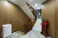Lingshi Meizi Hotel - 2-Star