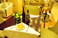 NEU International Hotel - 5-Star