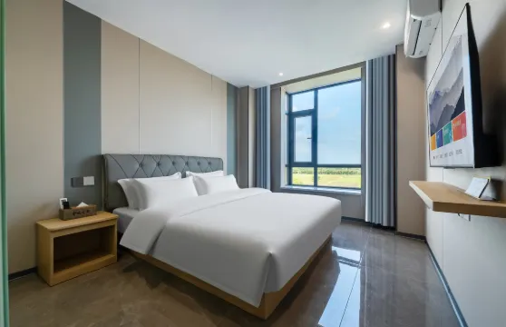 遂溪金城公寓（廣東醫科大學附屬醫院城月醫院店）