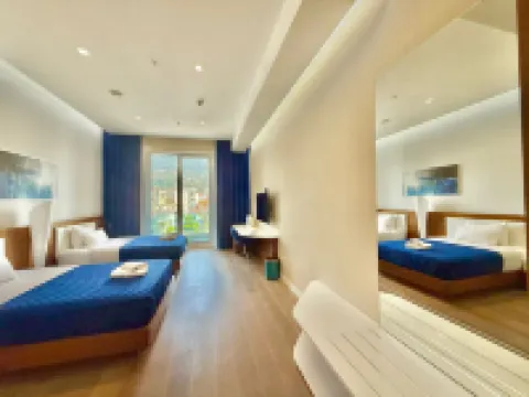 Condo Studio Plaza Hotels in Budva