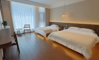 CLOUD Gatherers Boutique Mountique Lodge