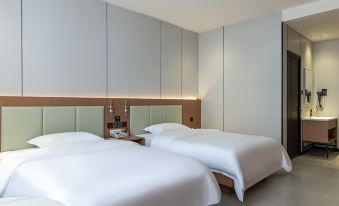 Super 8 Hotel(G216 Store, Gaize County, Ngari Prefecture)