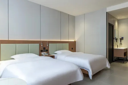 Super 8 Hotel（G216 Store, Gaize County, Ngari Prefecture）