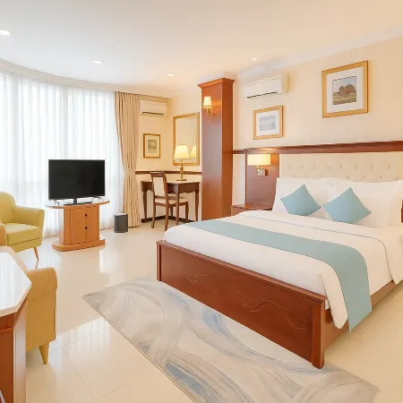 S79 Hoa Huong Duong Hotel Отели рядом с достопримечательностью «Парк Dam Sen»