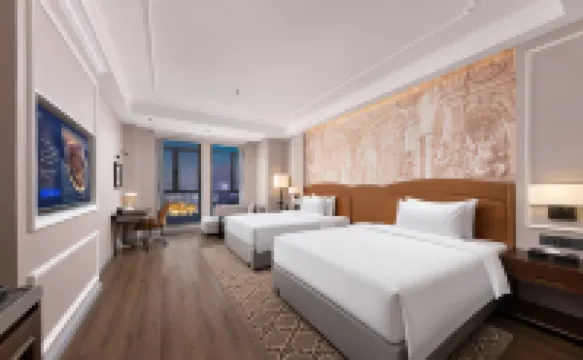 維也納國際酒店（洛陽應天門九洲池店） 鄰近天子駕六博物館的酒店