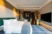 Wyndham Grand Plaza Royale Sanjiang Yibin