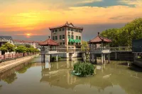 Golden Seasons Hotel (Shanghai Jinshan Zhuxing Branch)