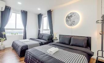 Riverside City Center Apartment near Ben Thanh Market | Free Pool