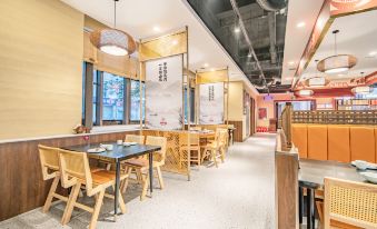 Vienna 3 Best Hotel (Fenghuang Lvdu Store, East South Second Ring Road, Shijiazhuang)