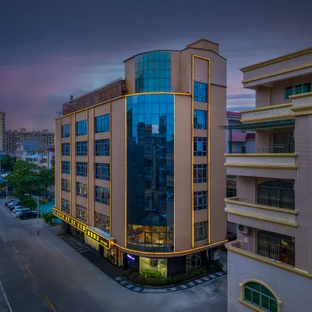 Enping Jindao Business Hotel