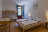 Pontresina Youth Hostel Hotel a 