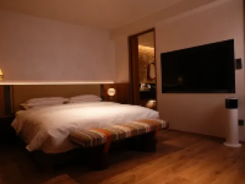 Guili AGNI Hotel Hotels near Dadonggou Scenic Area