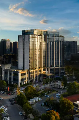 GUIYANG CENTURY HOTEL Các khách sạn gần Guizhou Polytechnic College of Communications North Campus Architecture and Engineering Department