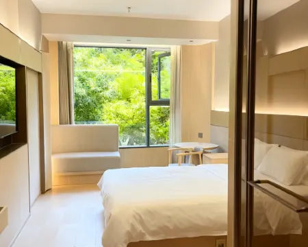 Luzhou Wine B&B Hotels in Gulin