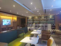 Days Inn by Wyndham (Zhuhai Gongbei Port Railway Station Store) - ที่มีบาร์