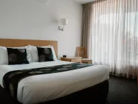 Lake Mulwala Boatel Hotels in Mulwala