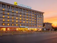 Homeinn Selected (Xi'an Giant Wild Goose Pagoda & Shaanxi History Museum) Hotels near Shaanxi History Museum