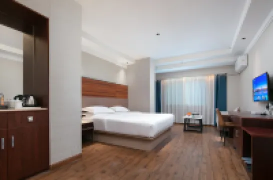 Zhonghuan International Hotel