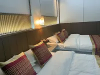 Bulian Lao Zhaiwang Homestay (Lancang Jingmai Mountain Manggen)