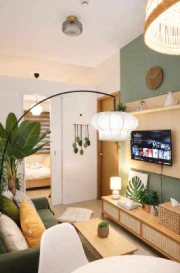Cozy 2BR at Bloom Residences near NAIA & Skyway