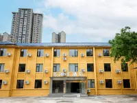 東潤豐ホテル（自貢彩燈公園）