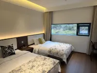 Yiyu Wangshan Homestay (Qiyunshan Mountain Ecological And Cultural Tourism Zone) - Balkon