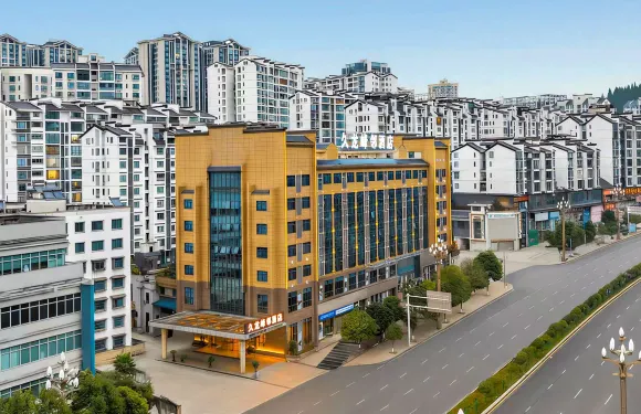 福泉久龍峯鄰酒店