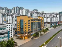 Fenglin Tianxia Hotel - parking